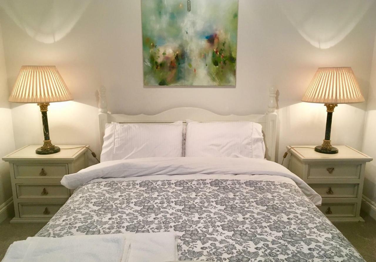 Beautiful 1Br Apartment In Historic St Aubin House Eksteriør billede