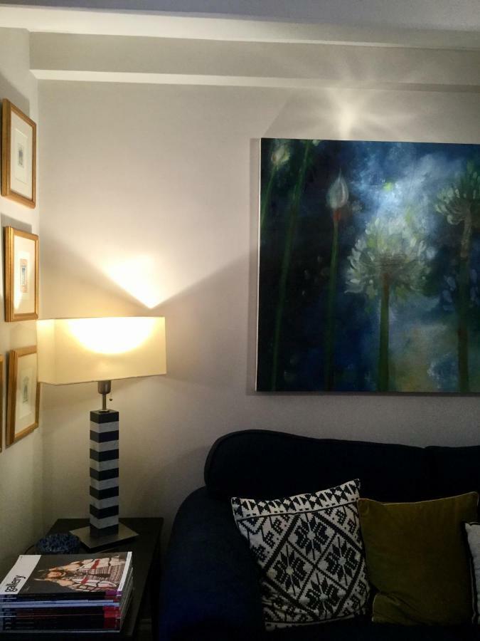 Beautiful 1Br Apartment In Historic St Aubin House Eksteriør billede