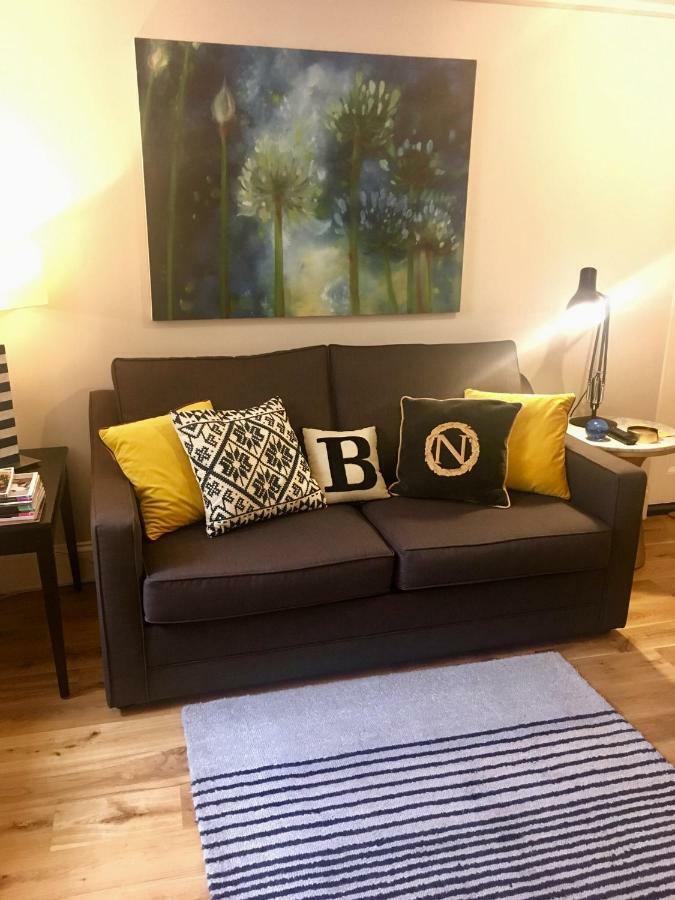 Beautiful 1Br Apartment In Historic St Aubin House Eksteriør billede