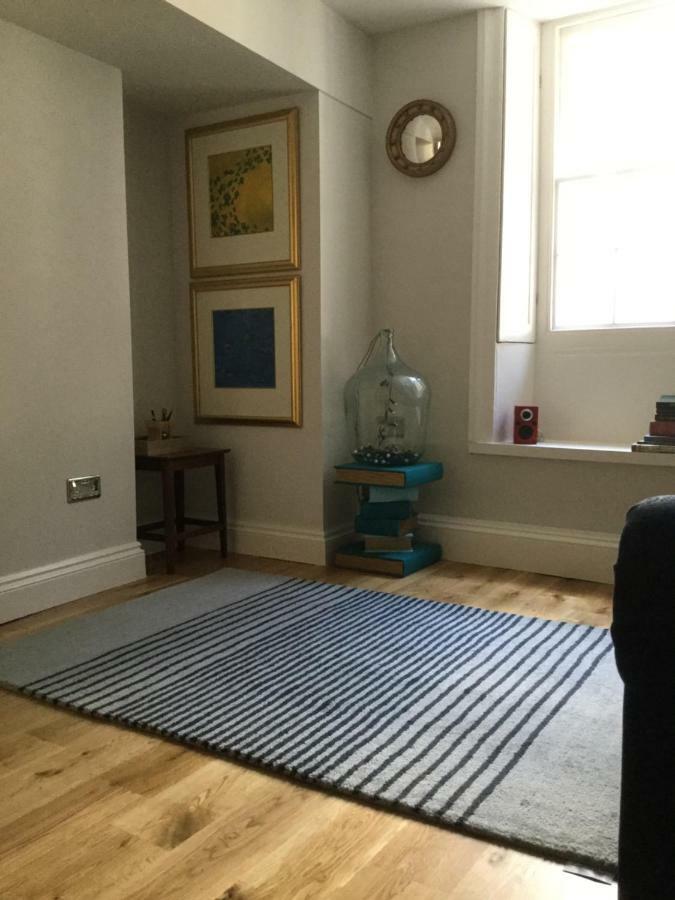 Beautiful 1Br Apartment In Historic St Aubin House Eksteriør billede