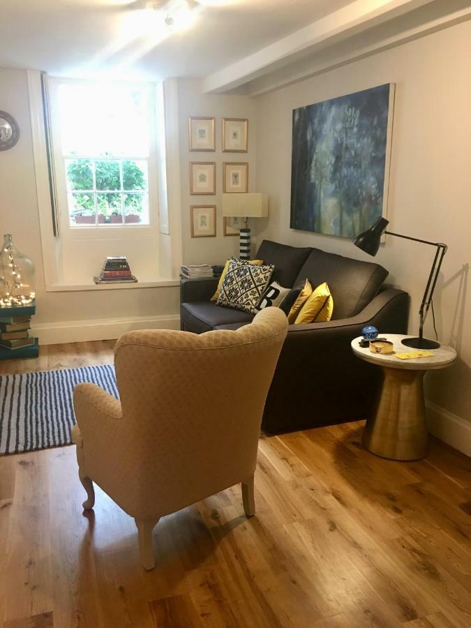 Beautiful 1Br Apartment In Historic St Aubin House Eksteriør billede